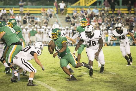 Fall sports have come and gone. . Summerville green wave football